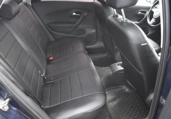 Подержанный автомобиль Volkswagen Polo Sedan 2014 года (11 фото)