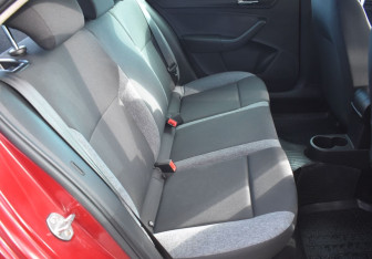 Подержанный автомобиль Skoda Rapid Liftback 2021 года (11 фото)