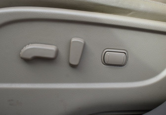 Подержанный автомобиль Nissan Murano Suv 2012 года (14 фото)