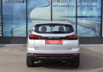 Подержанный автомобиль BAIC X35 2023 года (6 фото)