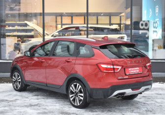 Подержанный автомобиль LADA (ВАЗ) Vesta Wagon 2019 года (7 фото)