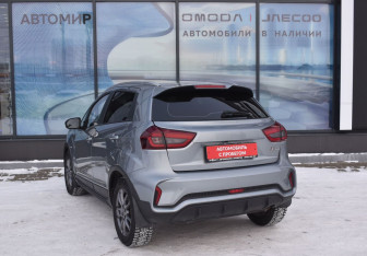 Подержанный автомобиль LIVAN X3Pro 2023 года (7 фото)