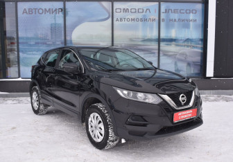 Подержанный автомобиль Nissan Qashqai 2021 года (3 фото)