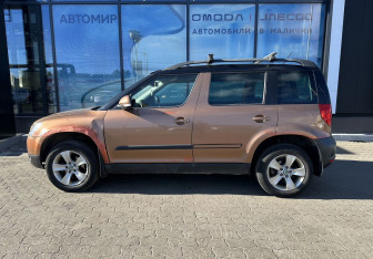 Подержанный автомобиль Skoda Yeti 2012 года (8 фото)