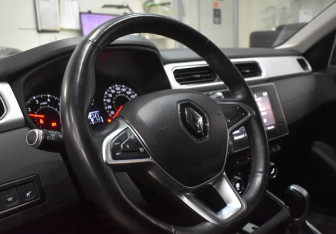 Подержанный автомобиль Renault Arkana 2021 года (13 фото)