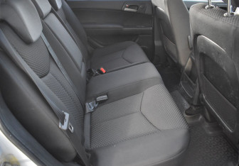 Подержанный автомобиль SsangYong Kyron 2011 года (11 фото)