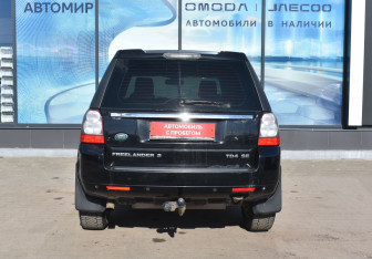 Подержанный автомобиль Land Rover Freelander 2010 года (6 фото)