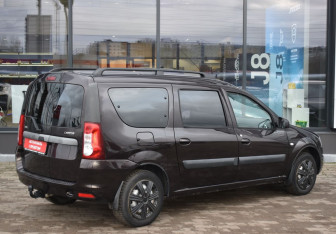 Подержанный автомобиль LADA (ВАЗ) Largus Wagon 2015 года (5 фото)