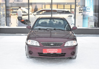 Подержанный автомобиль Kia Spectra Sedan 2006 года (2 фото)