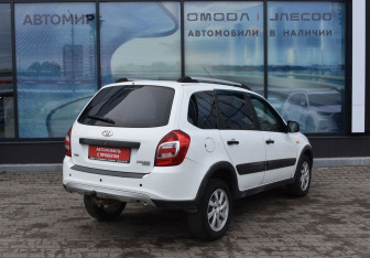 Подержанный автомобиль LADA (ВАЗ) Kalina Wagon 2017 года (5 фото)