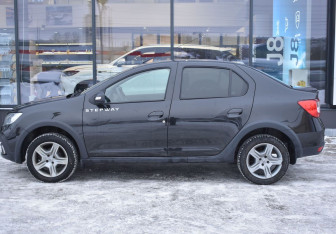 Подержанный автомобиль Renault Logan Sedan 2019 года (8 фото)