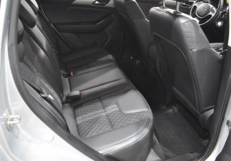 Подержанный автомобиль BAIC X35 2023 года (11 фото)