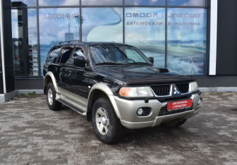 Подержанный автомобиль Mitsubishi Pajero Sport 2007 года (3 фото)