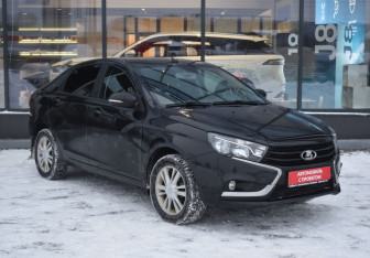 Подержанный автомобиль LADA (ВАЗ) Vesta Sedan 2018 года (3 фото)