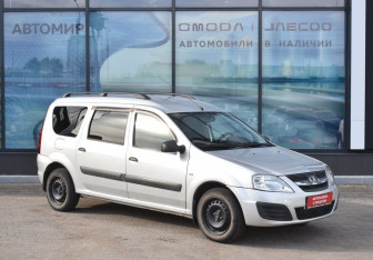 Подержанный автомобиль LADA (ВАЗ) Largus Wagon 2017 года (3 фото)