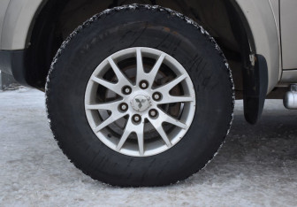 Подержанный автомобиль Mitsubishi Pajero Sport 2008 года (9 фото)