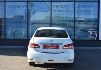 Подержанный автомобиль Nissan Almera Sedan 2015 года (6 фото)