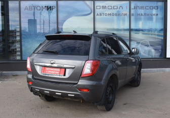 Подержанный автомобиль Lifan X60 2013 года (5 фото)
