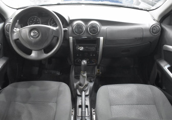 Подержанный автомобиль Nissan Almera Sedan 2013 года (12 фото)