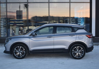 Подержанный автомобиль Geely Coolray 2022 года (8 фото)