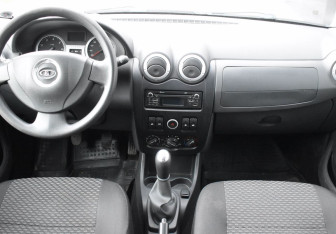 Подержанный автомобиль LADA (ВАЗ) Largus Wagon 2015 года (12 фото)