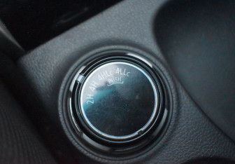 Подержанный автомобиль Mitsubishi L200 2017 года (15 фото)