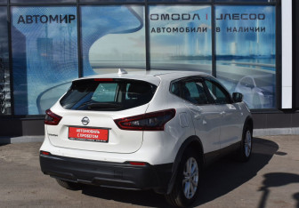 Подержанный автомобиль Nissan Qashqai 2020 года (5 фото)