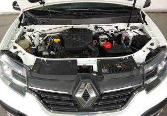 Подержанный автомобиль Renault Logan Sedan 2022 года (15 фото)