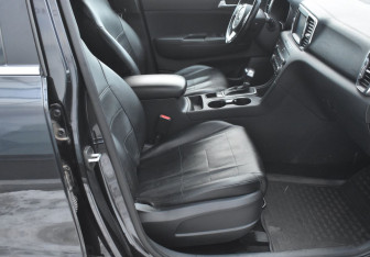 Подержанный автомобиль Kia Sportage 2017 года (10 фото)