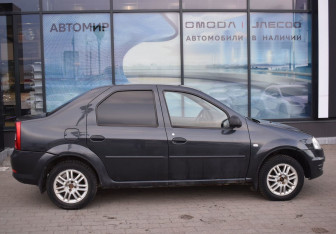 Подержанный автомобиль Renault Logan Sedan 2006 года (4 фото)