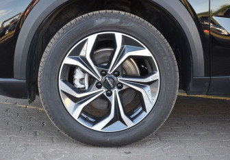 Подержанный автомобиль Haval F7 2025 года (9 фото)