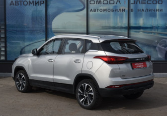 Подержанный автомобиль BAIC X35 2023 года (7 фото)