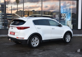 Подержанный автомобиль Kia Sportage 2017 года (5 фото)