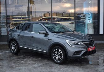 Подержанный автомобиль Renault Arkana 2021 года (3 фото)