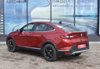 Подержанный автомобиль Renault Arkana 2021 года (7 фото)