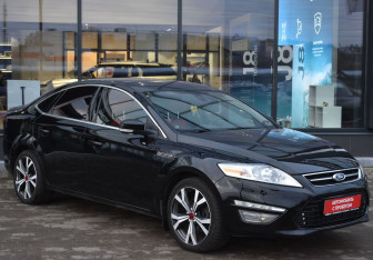 Подержанный автомобиль Ford Mondeo Sedan 2012 года (3 фото)