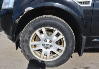 Подержанный автомобиль Land Rover Freelander 2010 года (9 фото)