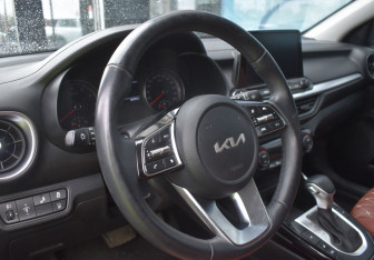 Подержанный автомобиль Kia Cerato Sedan 2021 года (14 фото)