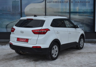 Подержанный автомобиль Hyundai Creta 2017 года (5 фото)