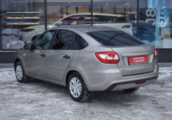 Подержанный автомобиль LADA (ВАЗ) Granta Hatchback 2020 года (7 фото)