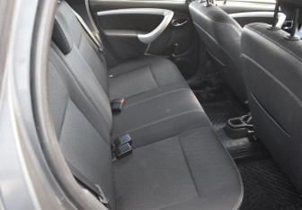 Подержанный автомобиль Nissan Terrano 2015 года (11 фото)