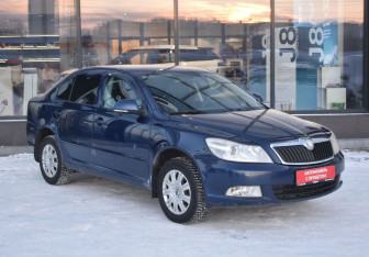 Подержанный автомобиль Skoda Octavia Liftback 2008 года (3 фото)