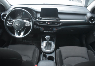 Подержанный автомобиль Kia Cerato Sedan 2021 года (12 фото)