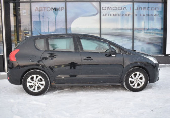 Подержанный автомобиль Peugeot 3008 2012 года (4 фото)