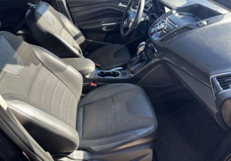 Подержанный автомобиль Ford Kuga 2013 года (10 фото)
