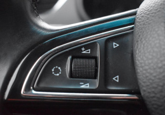 Подержанный автомобиль Skoda Octavia Liftback 2013 года (13 фото)