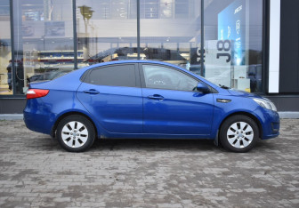 Подержанный автомобиль Kia Rio Sedan 2013 года (4 фото)