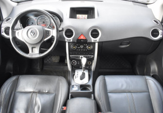 Подержанный автомобиль Renault Koleos 2008 года (12 фото)