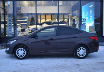 Подержанный автомобиль Hyundai Solaris Sedan 2016 года (8 фото)