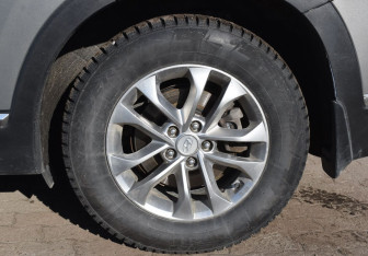 Подержанный автомобиль Hyundai Santa Fe 2019 года (9 фото)